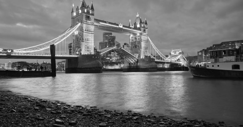 Suspension Noises - Tower Bridge London