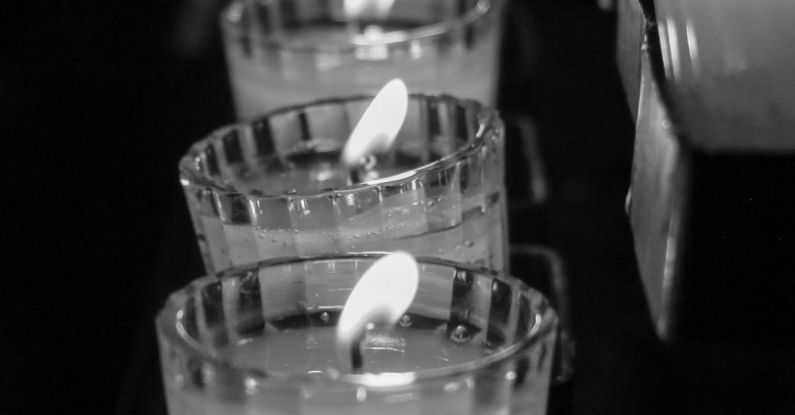 Underbody Lighting - Candles in a church